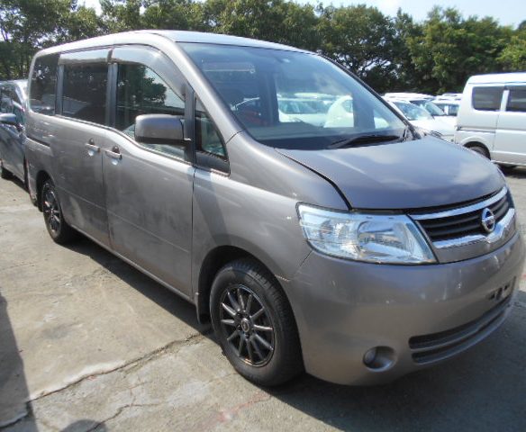 日産・セレナ